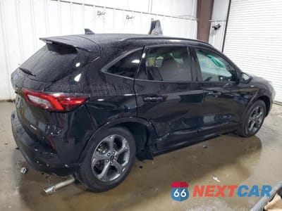 Trzecie zdjęcie samochodu z tyłu: 2024 FORD ESCAPE ST LINE VIN:1FMCU9MN0RUB41759 - miniatura