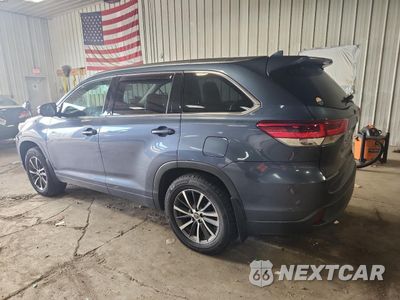 Drugie zdjęcie samochodu z przodu: 2017 TOYOTA HIGHLANDER SE VIN:5TDJZRFH6HS522247 - miniatura