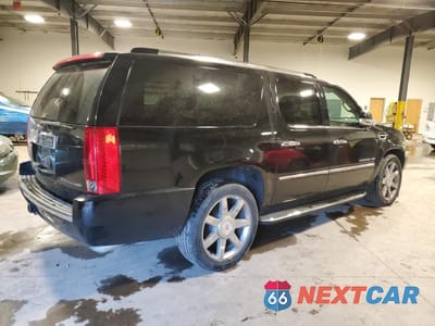 Trzecie zdjęcie samochodu z tyłu: 2012 CADILLAC ESCALADE ESV LUXURY VIN:1GYS4HEF1CR303355 - miniatura