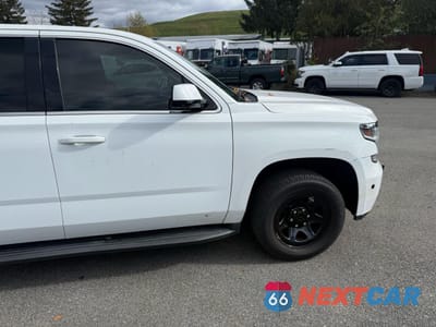 Piąte zdjęcie samochodu w środku: 2018 CHEVROLET TAHOE POLICE VIN:1GNLCDEC7JR229262 - miniatura