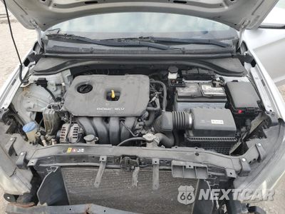 Zdjęcie 11 z 15 samochodu: 2017 HYUNDAI ELANTRA SE VIN:5NPD74LF4HH126977 - miniatura