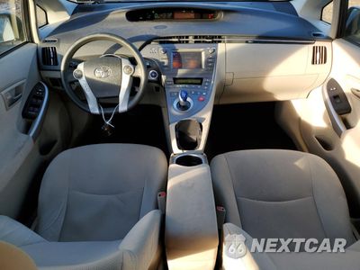Zdjęcie 8 z 12 samochodu: 2014 TOYOTA PRIUS VIN:JTDKN3DU1E1752445 - miniatura