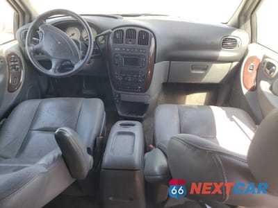 Zdjęcie 8 z 13 samochodu: 2004 CHRYSLER TOWN & COUNTRY LIMITED VIN:2C8GP64L54R534266 - miniatura