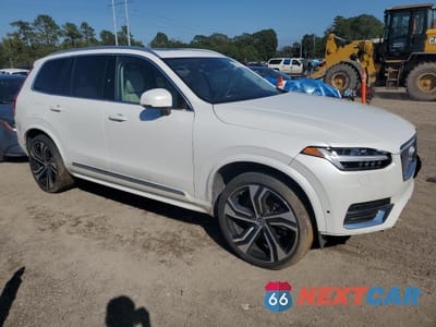 Czwarte zdjęcie samochodu z boku: 2024 VOLVO XC90 ULTIMATE VIN:YV4062PFXR1201980 - miniatura