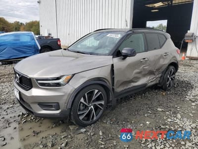 2022 VOLVO XC40 T5 R-DESIGN YV4162UMXN2714870 - główne zdjęcie licytacji z USA - miniatura