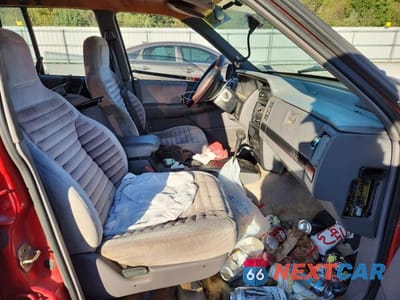 Zdjęcie 7 z 14 samochodu: 1994 JEEP GRAND CHEROKEE LAREDO VIN:1J4FX58S5RC174094 - miniatura
