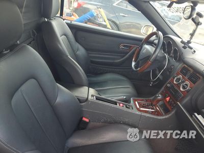 Zdjęcie 10 z 12 samochodu: 2003 MERCEDES-BENZ SLK 320 VIN:WDBKK65F33F286140 - miniatura