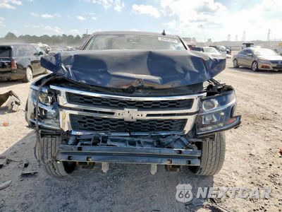 Piąte zdjęcie samochodu w środku: 2017 CHEVROLET SUBURBAN K1500 LT VIN:1GNSKHKC3HR321683 - miniatura