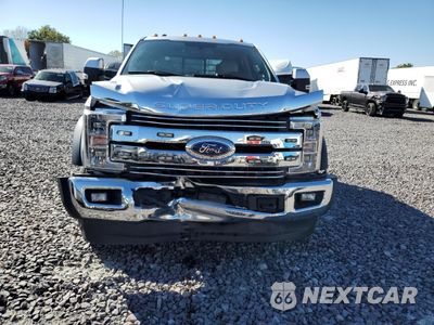 Piąte zdjęcie samochodu w środku: 2017 FORD F550 SUPER DUTY VIN:1FD0W5HT3HEE74836 - miniatura