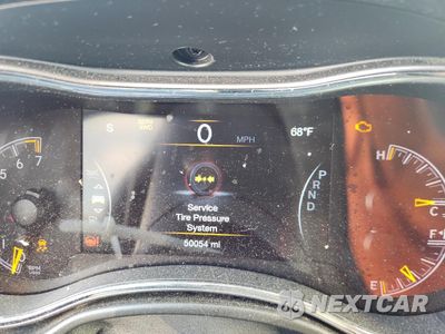 Zdjęcie 9 z 13 samochodu: 2020 JEEP GRAND CHEROKEE LAREDO VIN:1C4RJFAG2LC311533 - miniatura