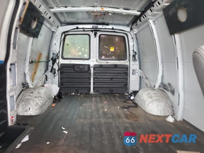 Zdjęcie 10 z 13 samochodu: 2011 CHEVROLET EXPRESS G1500 VIN:1GCSGAFX3B1135632 - miniatura