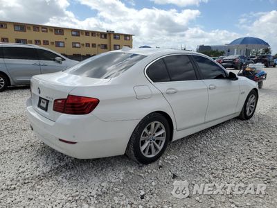Trzecie zdjęcie samochodu z tyłu: 2016 BMW 528 I VIN:WBA5A5C5XGD528636 - miniatura