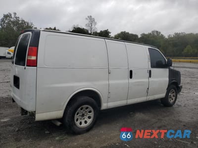 Trzecie zdjęcie samochodu z tyłu: 2011 CHEVROLET EXPRESS G1500 VIN:1GCSGAFX3B1135632 - miniatura