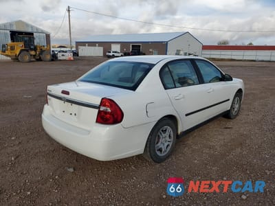 Trzecie zdjęcie samochodu z tyłu: 2004 CHEVROLET MALIBU VIN:1G1ZS52F44F224271 - miniatura