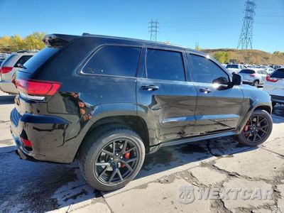 Trzecie zdjęcie samochodu z tyłu: 2019 JEEP GRAND CHEROKEE SRT-8 VIN:1C4RJFDJ6KC561699 - miniatura