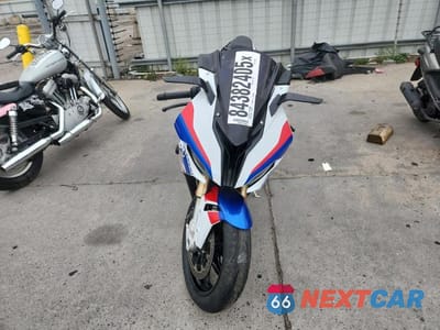 Drugie zdjęcie samochodu z przodu: 2020 BMW S 1000 RR VIN:WB10E2304LZJ28523 - miniatura