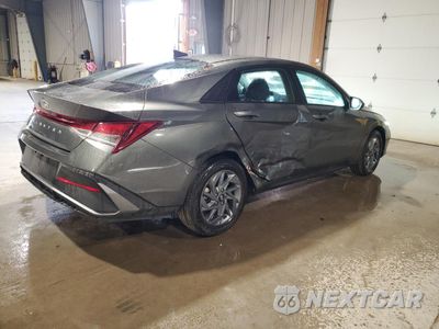 Trzecie zdjęcie samochodu z tyłu: 2024 HYUNDAI ELANTRA SEL VIN:KMHLM4DG3RU787964 - miniatura
