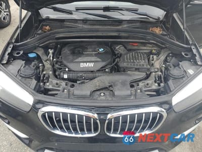 Zdjęcie 12 z 12 samochodu: 2018 BMW X1 SDRIVE28I VIN:WBXHU7C3XJ5H45709 - miniatura