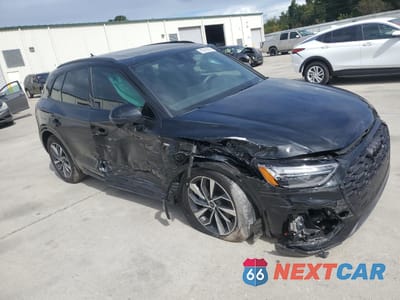 Czwarte zdjęcie samochodu z boku: 2024 AUDI Q5 PREMIUM 45 VIN:WA1GAAFY6R2106625 - miniatura