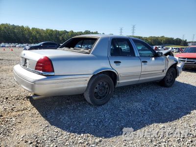 Trzecie zdjęcie samochodu z tyłu: 2004 FORD CROWN VICTORIA VIN:2FAFP73W24X136884 - miniatura
