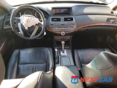 Zdjęcie 8 z 13 samochodu: 2012 HONDA ACCORD EXL VIN:1HGCP3F84CA035325 - miniatura