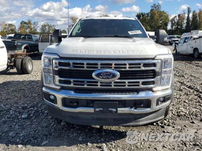Piąte zdjęcie samochodu w środku: 2024 FORD F450 XL CHASSIS 7.3L GAS VIN:1FD0X4HN7REE01527 - miniatura