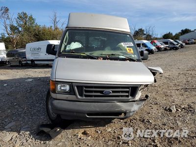 Piąte zdjęcie samochodu w środku: 2003 FORD ECONOLINE E250 VAN VIN:1FTNE24W63HC02719 - miniatura