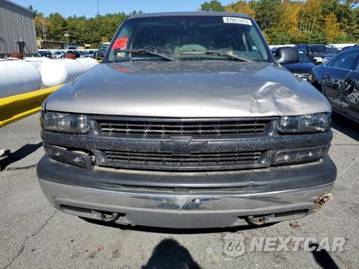 Piąte zdjęcie samochodu w środku: 2003 CHEVROLET SUBURBAN K1500 VIN:3GNFK16Z43G270825 - miniatura