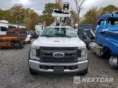 Piąte zdjęcie samochodu w środku: 2019 FORD F550 SUPER DUTY BUCKET TRUCK VIN:1FDUF5GT8KDA00476 - miniatura