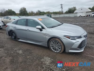 Czwarte zdjęcie samochodu z boku: 2019 TOYOTA AVALON XLE VIN:4T1B21FBXKU007322 - miniatura