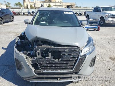 Piąte zdjęcie samochodu w środku: 2023 NISSAN KICKS SV VIN:3N1CP5CV2PL538387 - miniatura