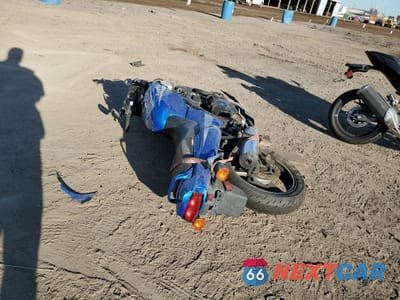 Czwarte zdjęcie samochodu z boku: 2000 KAWASAKI EX500 D VIN:JKAEXVD15YA056520 - miniatura