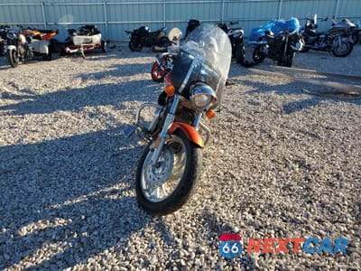 Drugie zdjęcie samochodu z przodu: 2006 HONDA VTX1300 C VIN:1HFSC550X6A214198 - miniatura