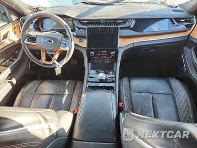 Zdjęcie 8 z 14 samochodu: 2024 JEEP GRAND CHEROKEE L SUMMIT VIN:1C4RJKEGXR8931769 - miniatura