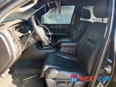Zdjęcie 7 z 13 samochodu: 2019 TOYOTA SEQUOIA SR5 VIN:5TDZY5G14KS073996 - miniatura