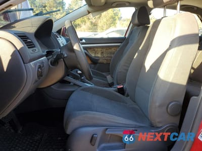 Zdjęcie 7 z 12 samochodu: 2008 VOLKSWAGEN JETTA S VIN:3VWJM71K08M107170 - miniatura