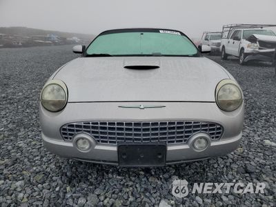Piąte zdjęcie samochodu w środku: 2004 FORD THUNDERBIRD VIN:1FAHP60A44Y110136 - miniatura