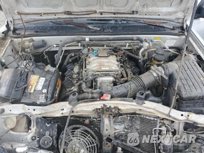 Zdjęcie 12 z 13 samochodu: 2000 HONDA PASSPORT EX VIN:4S6CK58W0Y4409801 - miniatura