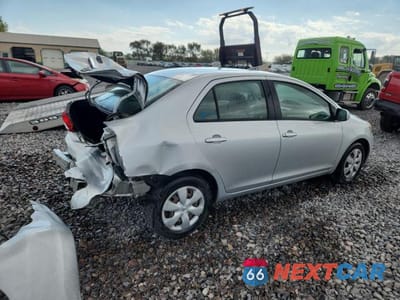 Trzecie zdjęcie samochodu z tyłu: 2007 TOYOTA YARIS BASE VIN:JTDBT923271065884 - miniatura