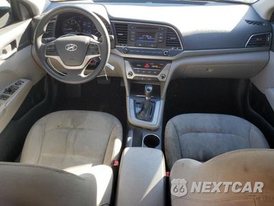 Zdjęcie 8 z 11 samochodu: 2017 HYUNDAI ELANTRA SE VIN:5NPD74LF7HH139223 - miniatura