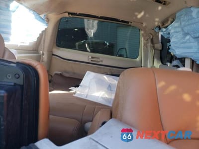 Zdjęcie 10 z 12 samochodu: 2007 LEXUS LX 470 VIN:JTJHT00W574023496 - miniatura