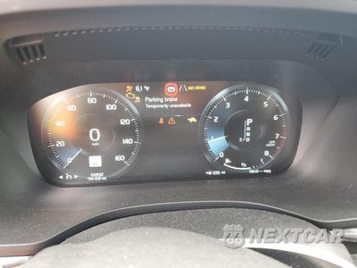 Zdjęcie 9 z 13 samochodu: 2021 VOLVO XC60 T5 MOMENTUM VIN:YV4102RK7M1870782 - miniatura