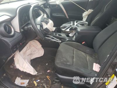 Zdjęcie 7 z 13 samochodu: 2017 TOYOTA RAV4 LE VIN:JTMZFREV6HJ710735 - miniatura