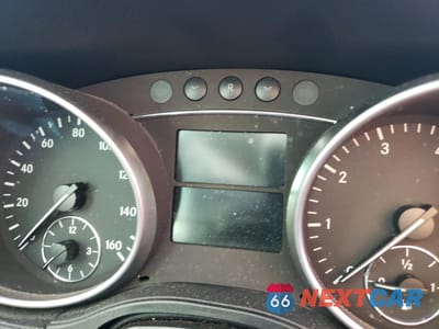 Zdjęcie 9 z 13 samochodu: 2009 MERCEDES-BENZ GL 550 4MATIC VIN:4JGBF86E39A497041 - miniatura
