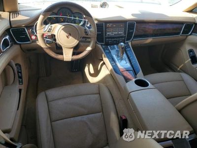 Zdjęcie 8 z 11 samochodu: 2013 PORSCHE PANAMERA 2 VIN:WP0AA2A77DL010098 - miniatura