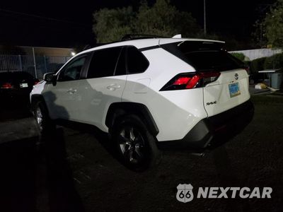 Drugie zdjęcie samochodu z przodu: 2021 TOYOTA RAV4 XLE VIN:2T3W1RFV5NC211195 - miniatura