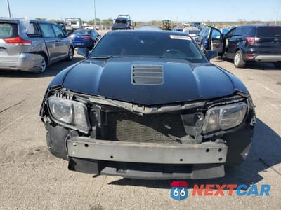 Piąte zdjęcie samochodu w środku: 2011 CHEVROLET CAMARO LT VIN:2G1FC1ED9B9163928 - miniatura