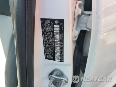 Zdjęcie 12 z 12 samochodu: 2013 TOYOTA PRIUS C VIN:JTDKDTB32D1552413 - miniatura