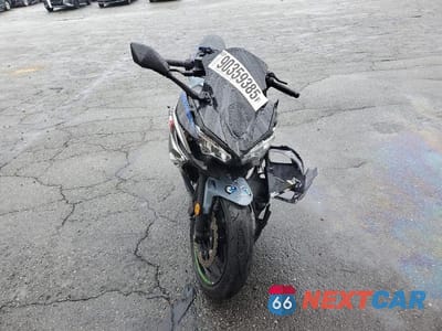 Drugie zdjęcie samochodu z przodu: 2022 KAWASAKI EX650 M VIN:ML5EXEM16NDA67698 - miniatura