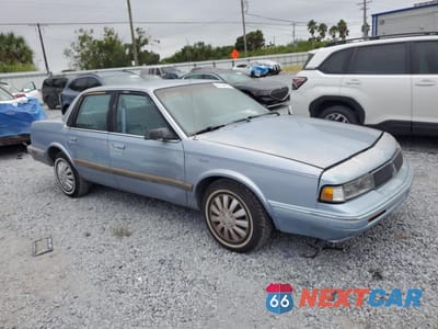 Czwarte zdjęcie samochodu z boku: 1994 OLDSMOBILE CUTLASS CIERA S VIN:1G3AG55M2R6400421 - miniatura